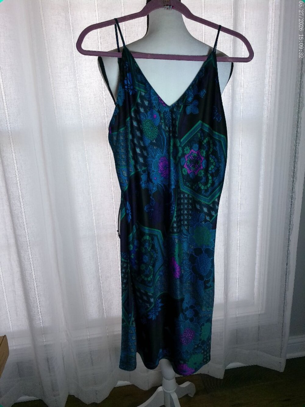 NATORI (2) Piece Robe & Nightgown Blue, Black, Pink & Green Floral S/M - Picture 3 of 10